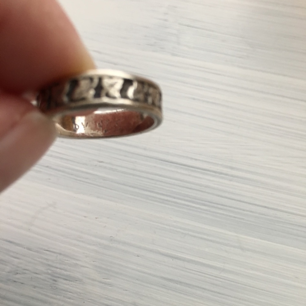 Sterling silver ring - Picture 2 of 2